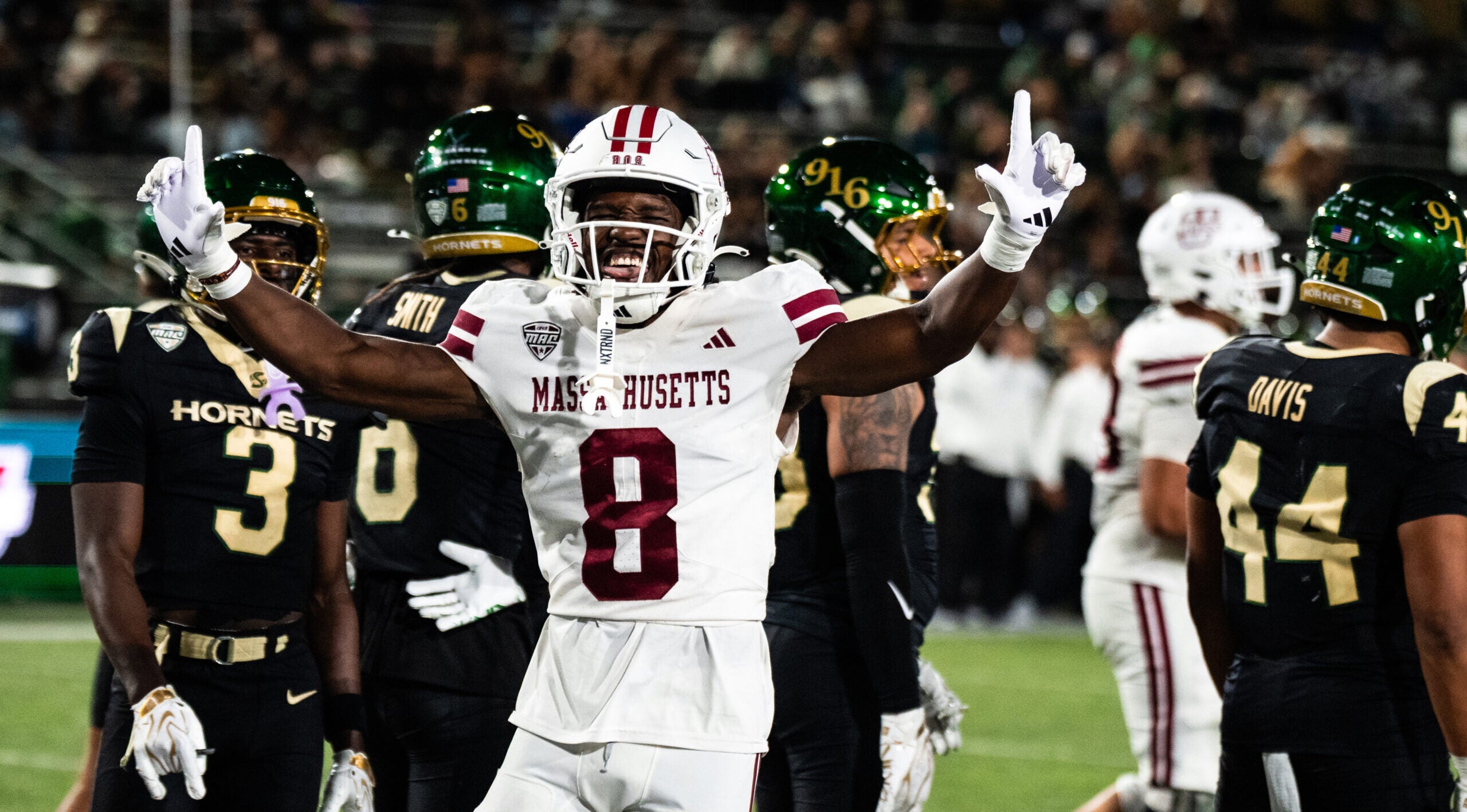 boston.com - Colin McCarthy - UMass football expecting sellout crowd for Saturday's game against Eastern Michigan