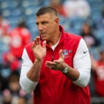 Patriots Mike Vrabel tells Tedy Bruschi he wants 2001 Patriots to be the 'blueprint' for 2026 2 min read