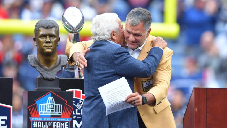 Patriots honor 2001 team, Adam Vinatieri at Gillette Stadium Patriots honor 2001 team, Adam Vinatieri at Gillette Stadium