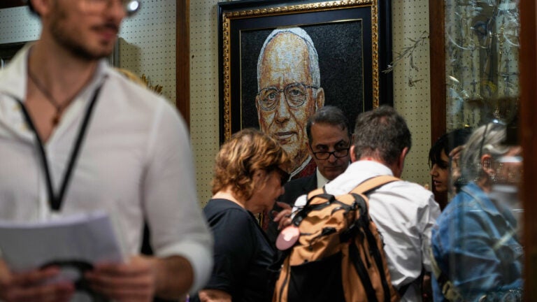 Surgery confirms Pope Leo XIV has lung cancer Surgery confirms Pope Leo XIV has lung cancer
