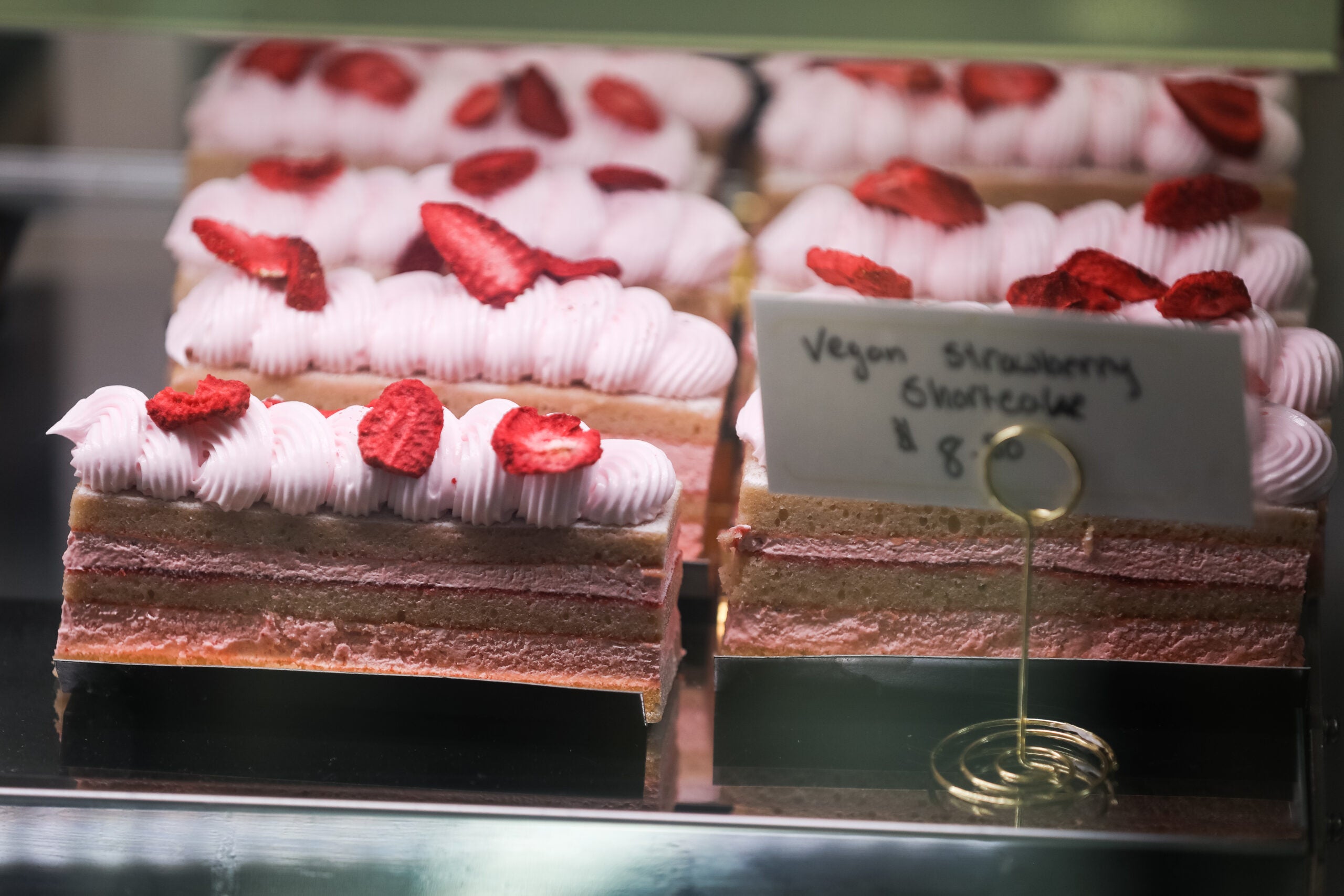 boston.com - Nathan Tavares - 5 best new restaurant openings and dining updates in Boston (October 9, 2026)